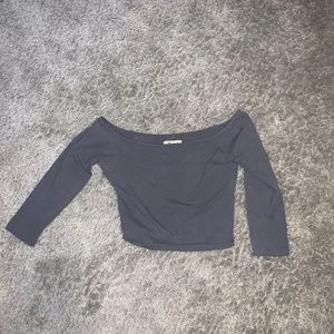 Gray Long Sleeve Cropped Tee